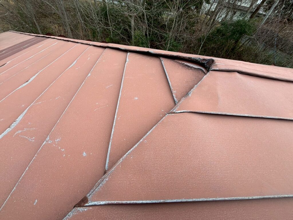 青葉区水の森 見た目からではわからない雨漏り 問題は屋根の内部にあった⁈